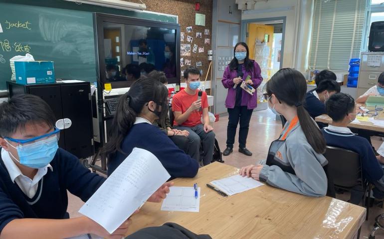 我們與失明人士對話，以了解他的生活困難